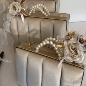 3 قطع ملكية لؤلؤ بمقابض فخمة صندوق ملكي | هدايا ملكة وعرايس فخمة - متجر سعودي